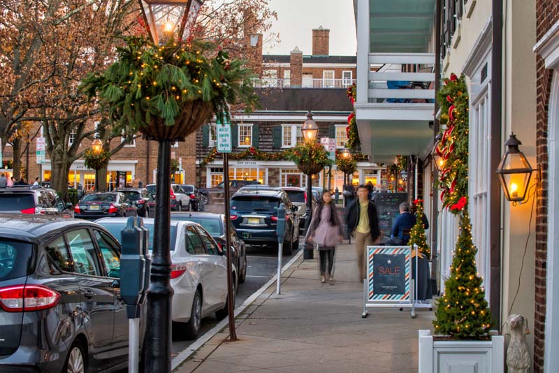 Holidays on the Square