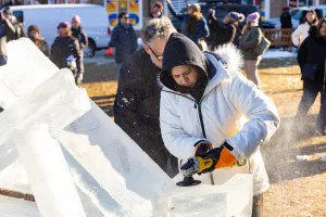 carving ice dueling pianos on ice march 2024