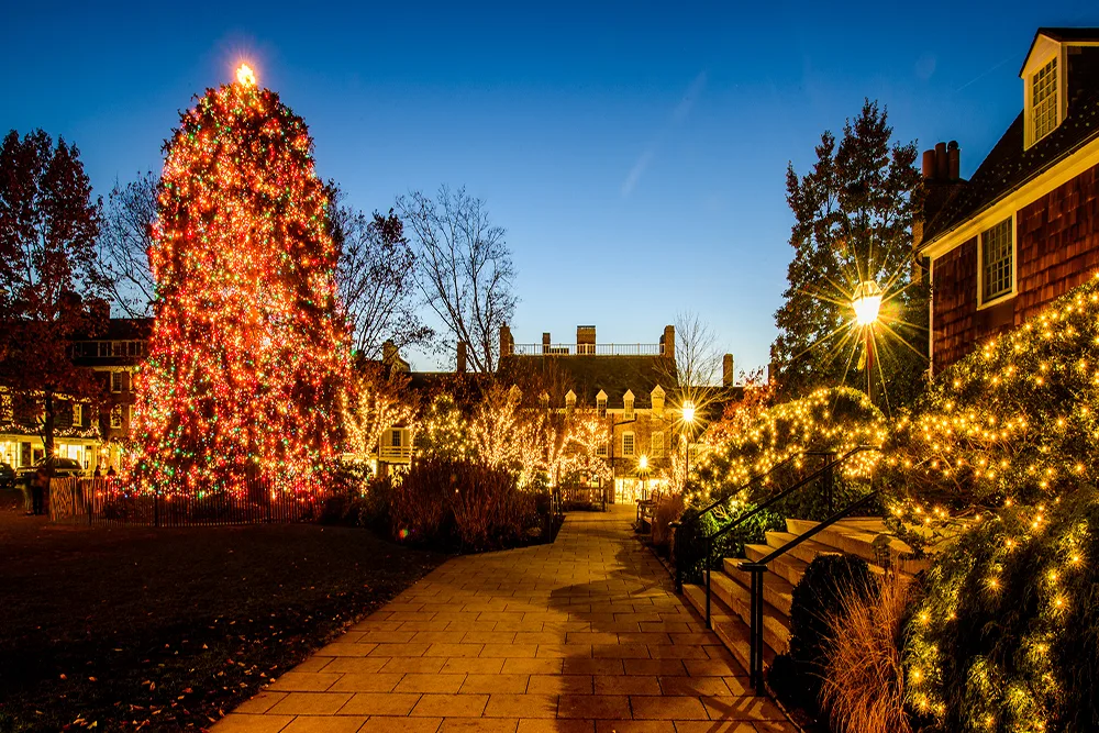 holiday image outdoors palmer square