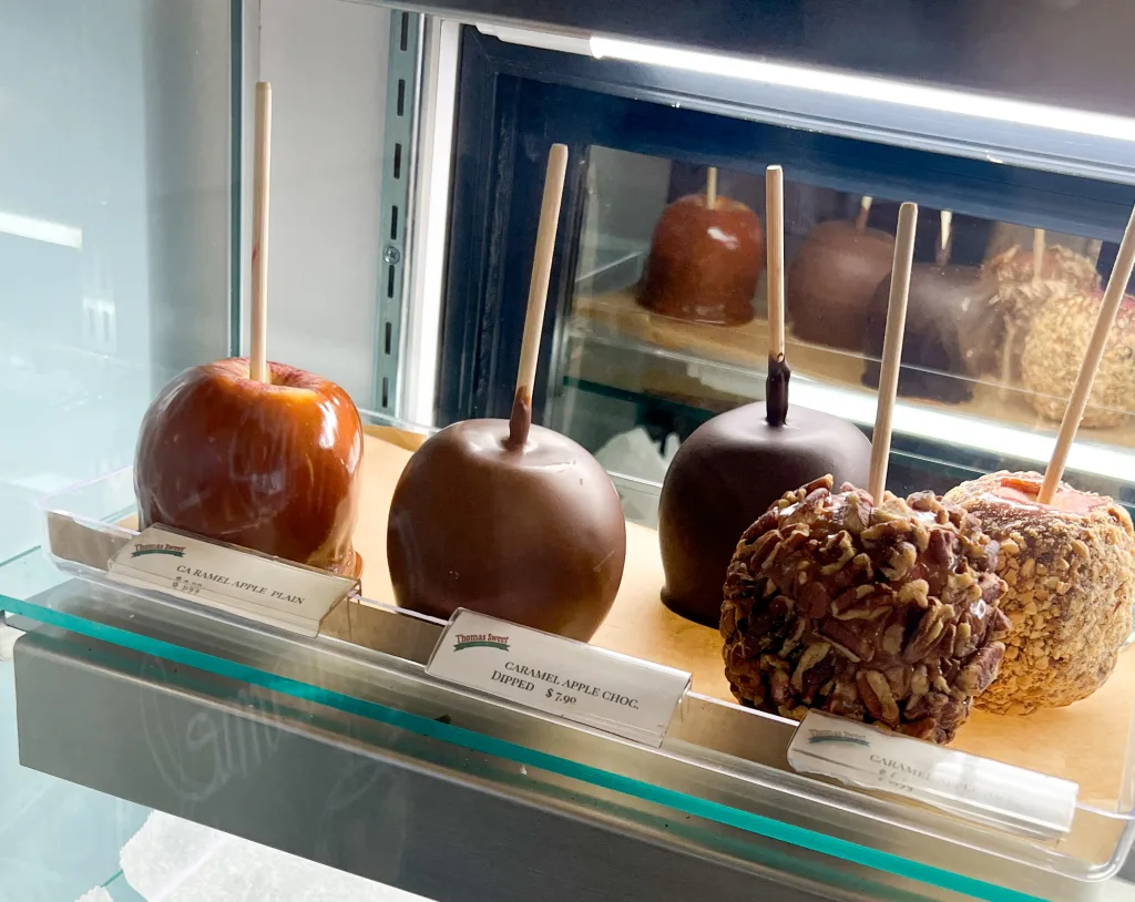 thomas sweet caramel apples 2024