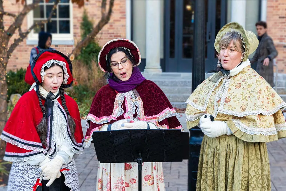 strolling carolers