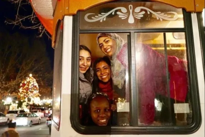 princeton tour company holiday trolley tour 2