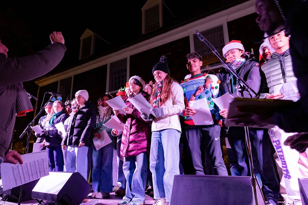 2025 tree lighting choir