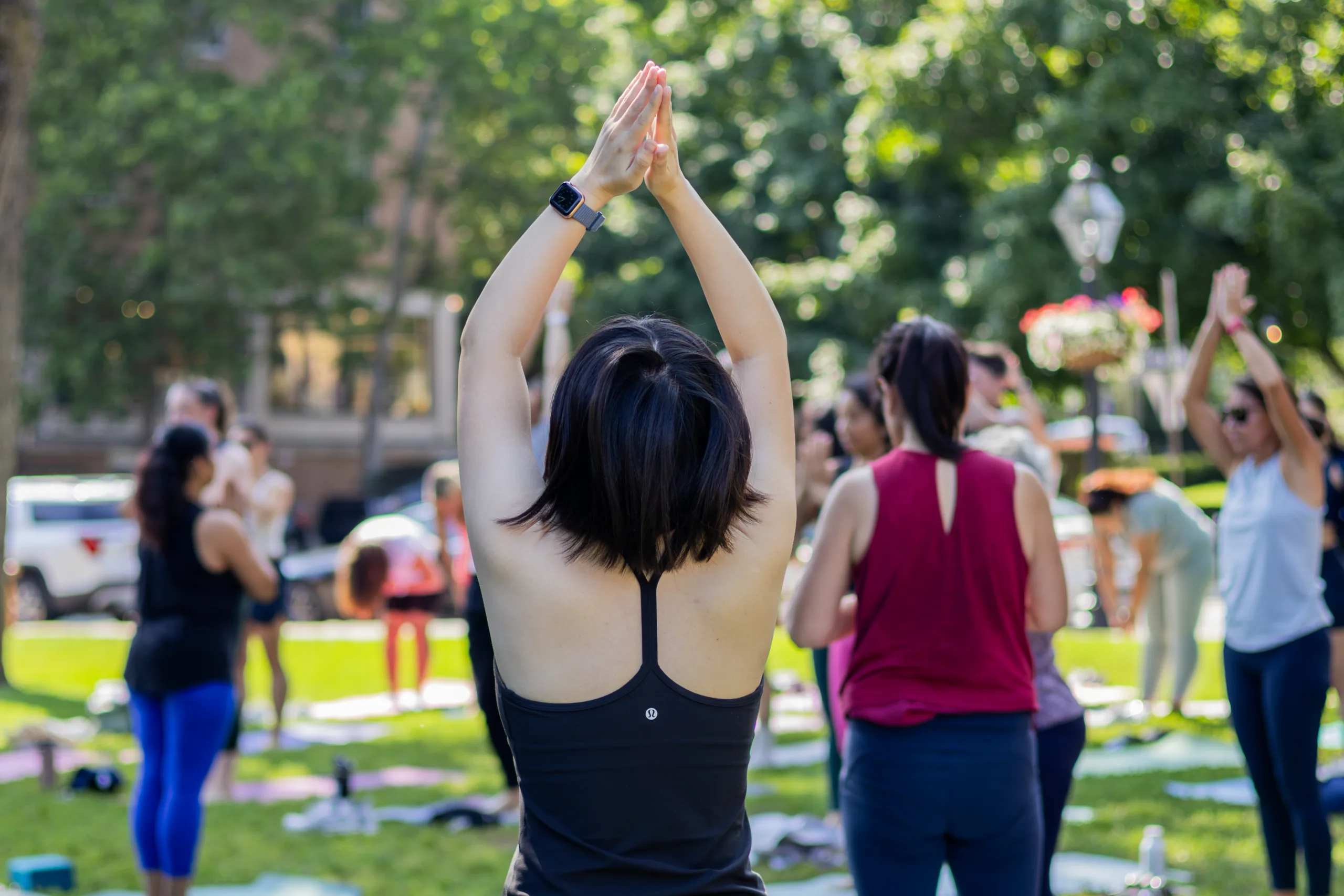 lululemon: In-Store Yoga Classes